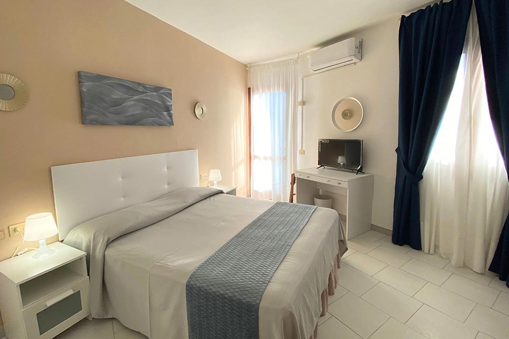 Camere a Cavoli, Hotel Lorenza